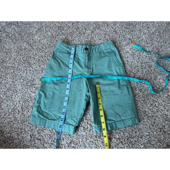 POLO Ralph Lauren Shorts, boys Size 8, Green Khaki shorts;  Classic Fit & style - Picture 4 of 7